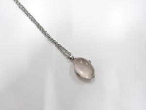 ローズクォーツ　ネックレス